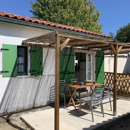 St Georges De Didonne - Agreable Petite Maison Avec Cour - 1 Chambre Saint-Georges-de-Didonne Ngoại thất bức ảnh